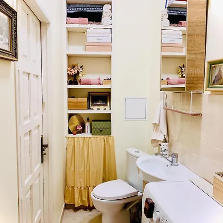 דירה Unique 2 Bedroom With A Vintage Touch *