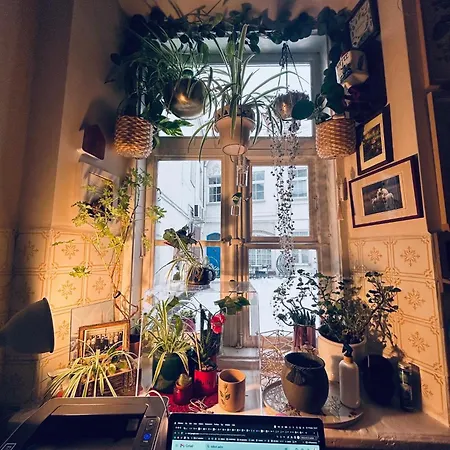 דירה Unique 2 Bedroom With A Vintage Touch *